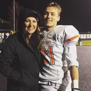 Meet your Posher, Carrie